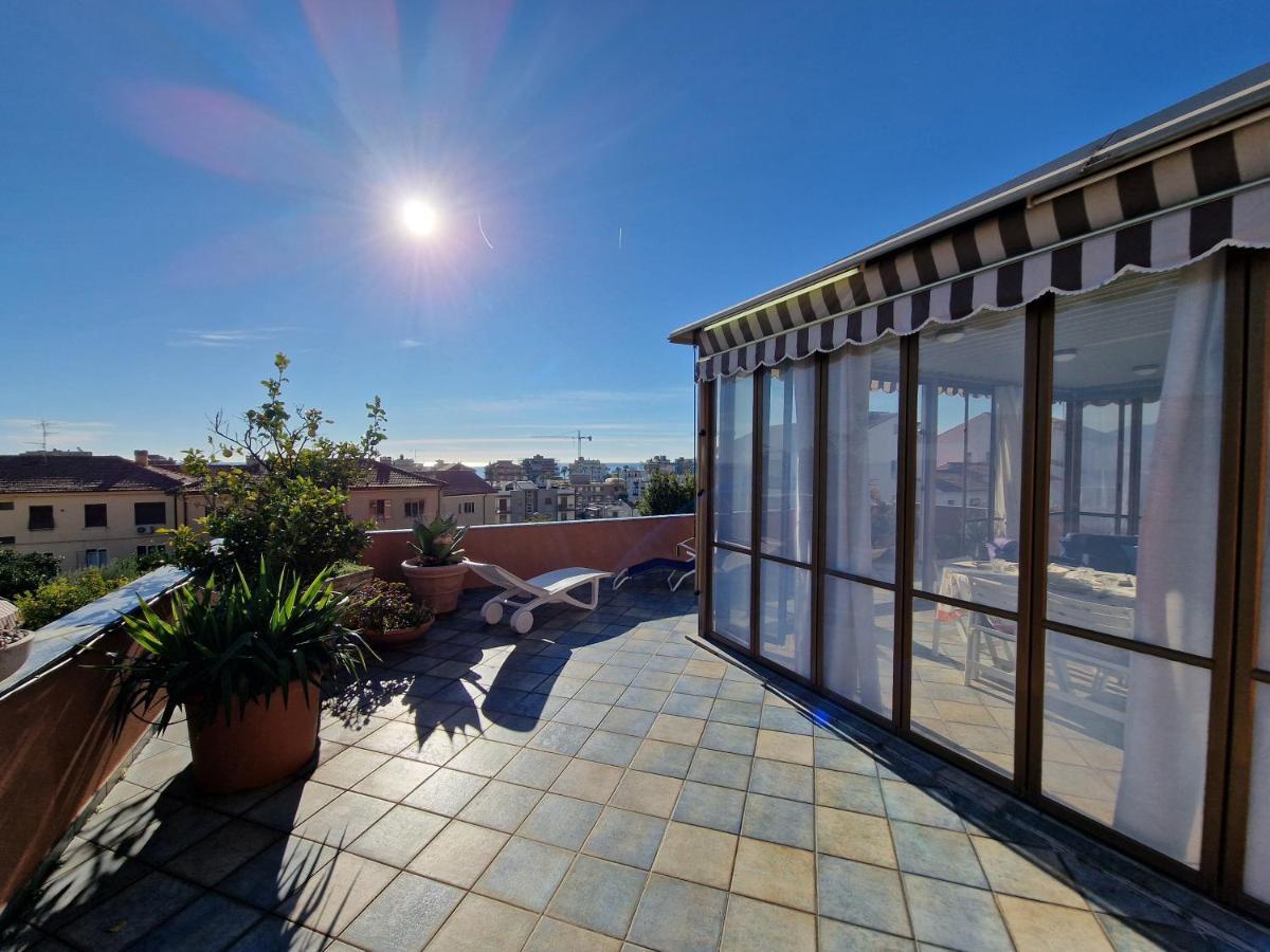 Via Alberti Terrazza Vista Aperta- Free Parking Apartment Pietra Ligure Ngoại thất bức ảnh